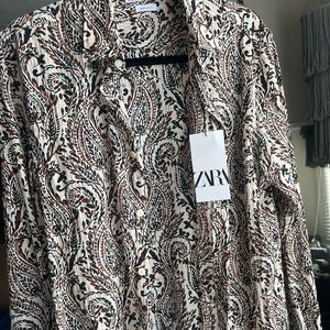 Zara long sleeve shirt (regular fit size L)